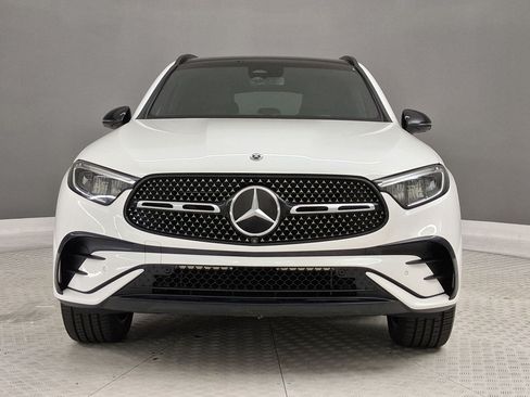 Used 2023 Mercedes-Benz GLC 300 4MATIC image 4