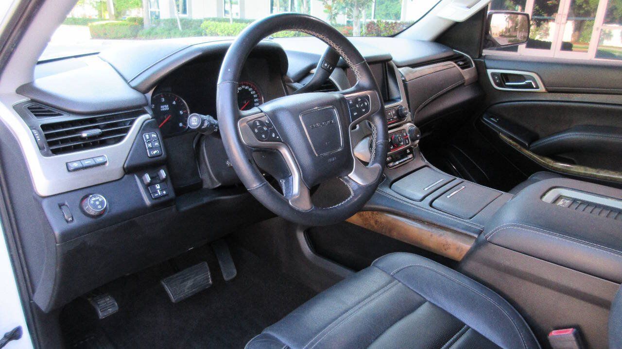 Used 2016 GMC Yukon XL Denali w/ Open Road Package RWD image 10