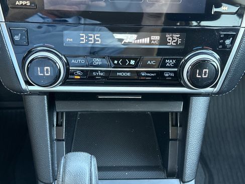 Used 2019 Subaru Outback 2.5i Premium image 24