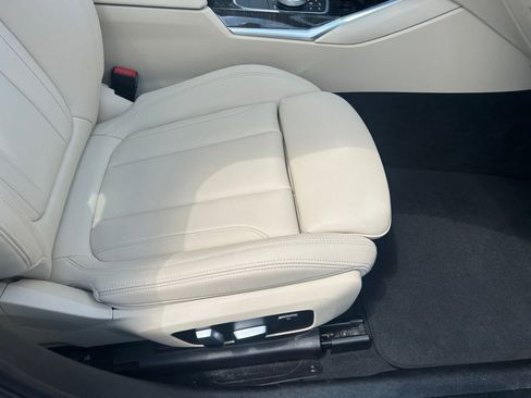 Used 2021 BMW 330i xDrive Sedan AWD/4WD image 28