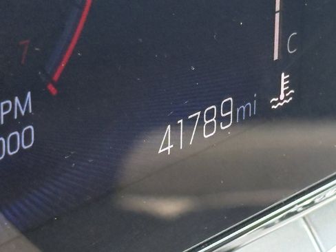 Used 2025 Chevrolet Trax LT FWD image 14