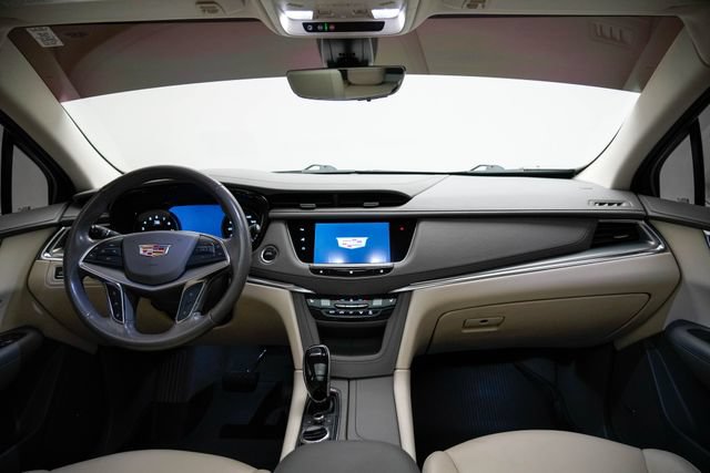 Used 2020 Cadillac XT5 Premium Luxury FWD image 25