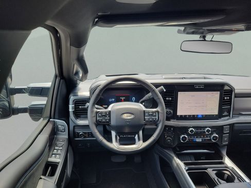 New 2026 Ford F450 Platinum w/ FX4 Off-Road Package AWD/4WD image 5