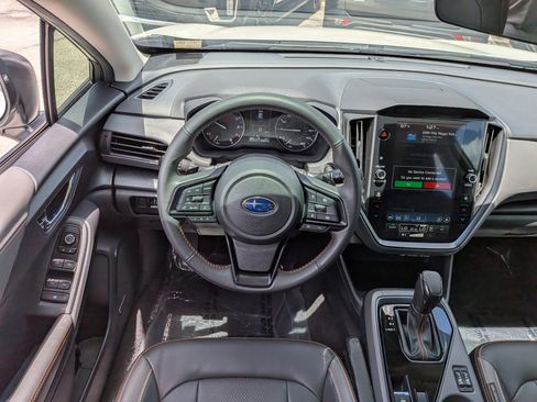 Used 2025 Subaru Crosstrek 2.5i Limited AWD/4WD image 16