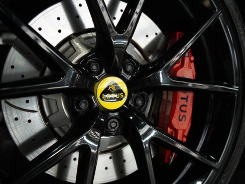 Used 2024 Lotus Emira First Edition image 27