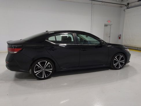 Used 2022 Nissan Sentra SR w/ Electronics Package FWD image 10