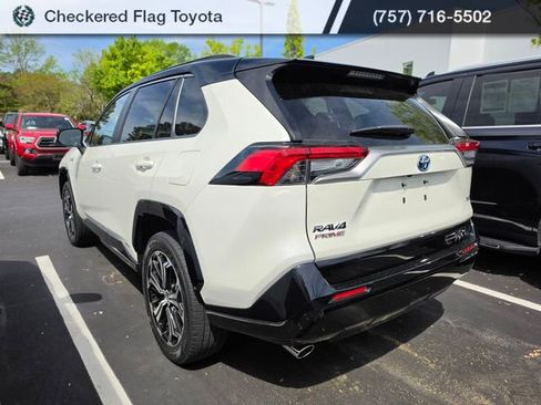 Used 2022 Toyota RAV4 XSE w/ Weather Package image 4