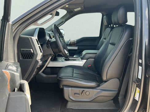 Used 2019 Ford F150 Lariat RWD image 7