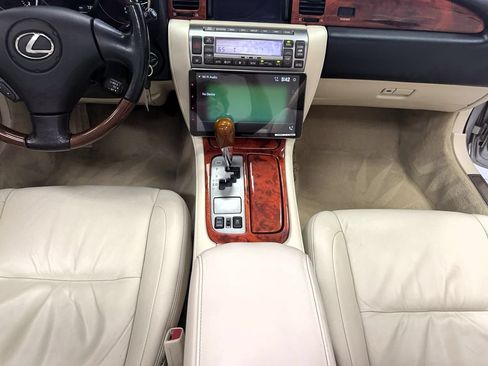 Used 2007 Lexus SC 430 Convertible RWD image 24
