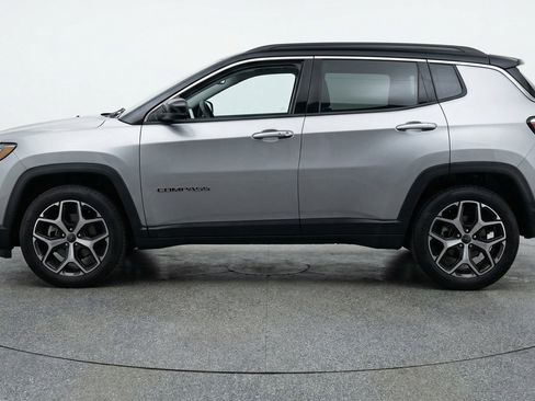 Used 2025 Jeep Compass Limited AWD/4WD image 5