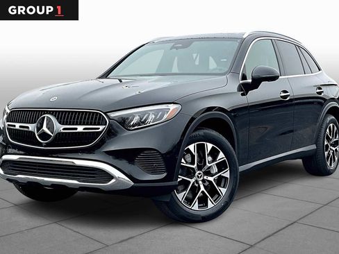 Used 2025 Mercedes-Benz GLC 350e 4MATIC image 1