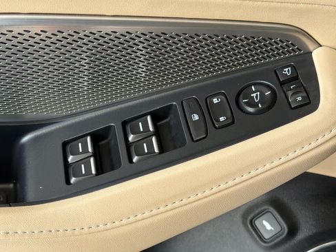 Used 2024 Acura MDX SH-AWD w/ Technology Package image 13