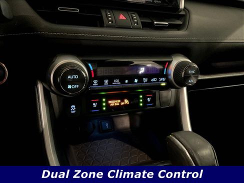 Used 2020 Toyota RAV4 Limited w/ Limited Grade Weather Package AWD/4WD image 15