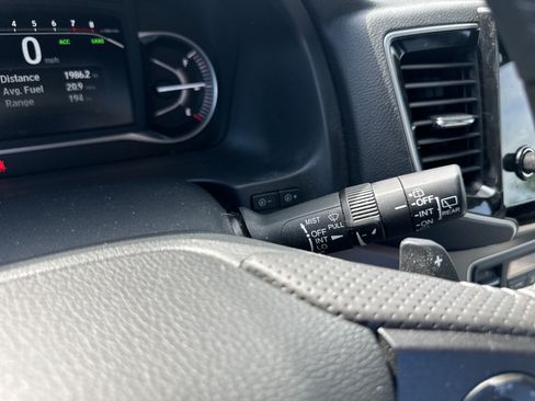 Used 2025 Honda Passport EX-L image 24