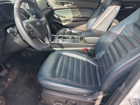 Used 2022 Ford Edge SEL w/ Sport Appearance Package image 10