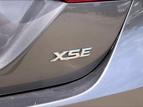 Used 2024 Toyota Camry XSE FWD image 10