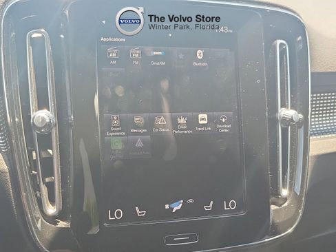 Used 2021 Volvo XC40 T5 R-Design w/ Advanced Package AWD/4WD image 25