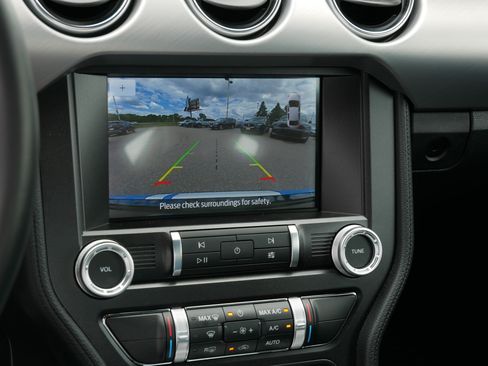 Used 2022 Ford Mustang GT Premium RWD image 32