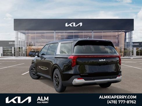 New 2026 Kia Carnival FWD image 4