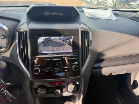 Used 2018 Subaru Crosstrek 2.0i Premium w/ Eyesight System image 22