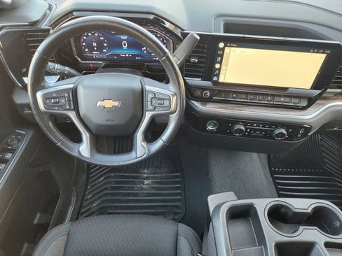 Used 2022 Chevrolet Silverado 1500 LT image 29