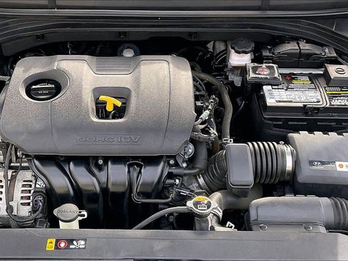 Used 2019 Hyundai Elantra SE image 34