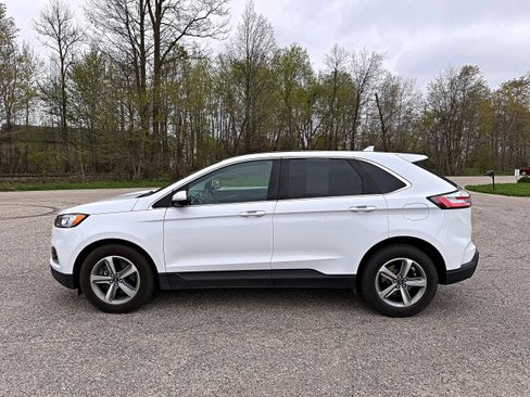 Used 2019 Ford Edge SEL w/ Equipment Group 201A AWD/4WD image 6