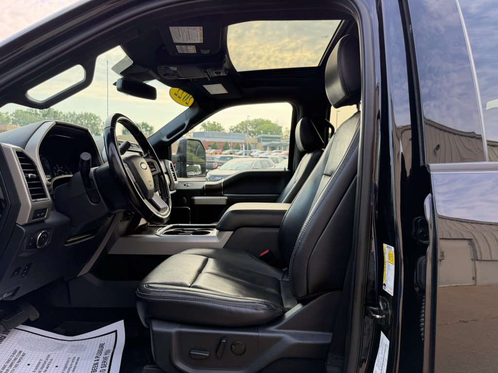 Used 2022 Ford F350 Lariat AWD/4WD image 6