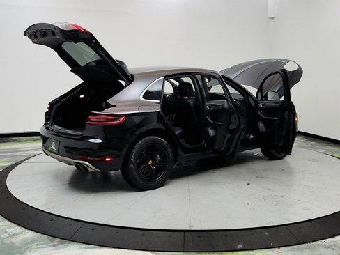 Used 2016 Porsche Macan S image 11