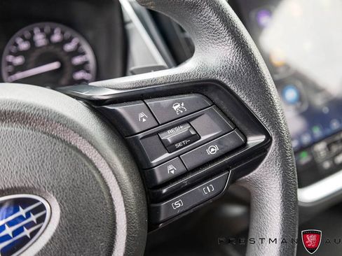 Used 2025 Subaru Crosstrek 2.0i Premium image 5