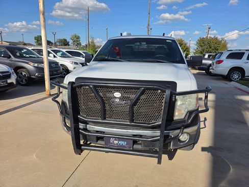 Used 2014 Ford F150 XL w/ Equipment Group 101A Mid AWD/4WD image 11