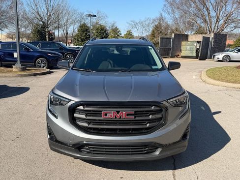 Used 2020 GMC Terrain SLT w/ Preferred Package FWD image 3