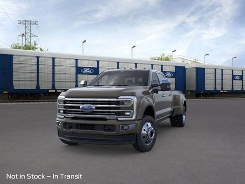 New 2026 Ford F450 Platinum image 2