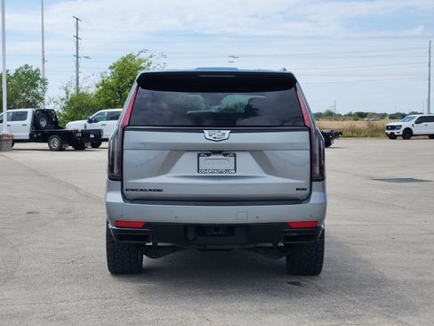 Used 2023 Cadillac Escalade ESV Sport w/ Touring Package AWD/4WD image 6