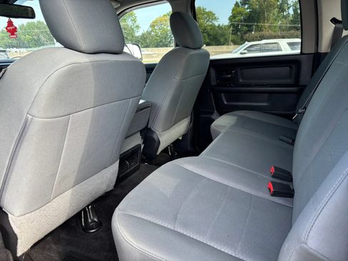 Used 2017 RAM 2500 Tradesman w/ Chrome Appearance Group AWD/4WD image 14