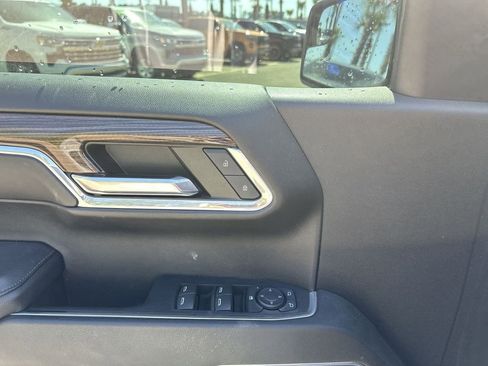 Used 2023 Chevrolet Silverado 1500 LT image 29