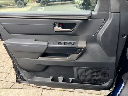 New 2026 Toyota Tundra Limited AWD/4WD image 12