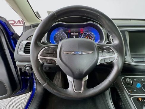 Used 2017 Chrysler 200 Limited Platinum image 12