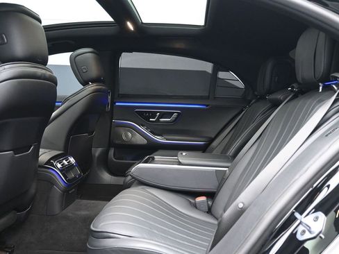 Used 2023 Mercedes-Benz S 580 4MATIC Sedan image 19