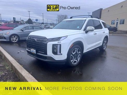 Used 2023 Hyundai Palisade Limited image 1