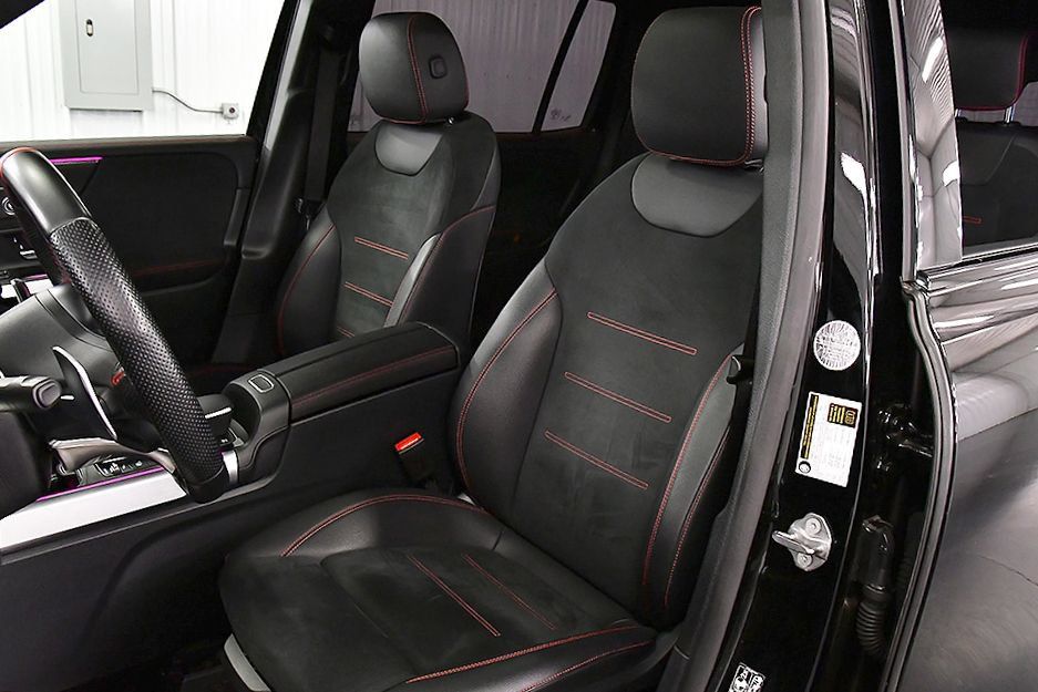 Used 2023 Mercedes-Benz GLB 35 AMG 4MATIC image 27