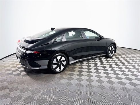 Used 2025 Hyundai Ioniq 6 SE image 24