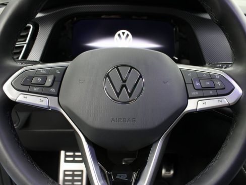 Used 2024 Volkswagen Atlas Cross Sport SEL Premium R-Line image 52