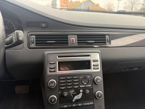 Used 2008 Volvo XC70 3.2 image 15