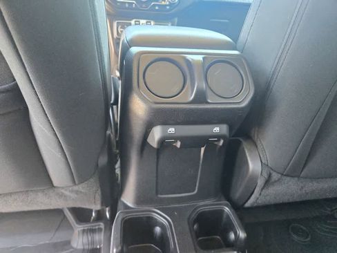 Used 2021 Jeep Wrangler Unlimited Sport AWD/4WD image 13