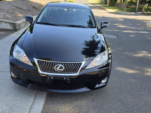 Used 2010 Lexus IS 250 RWD image 2