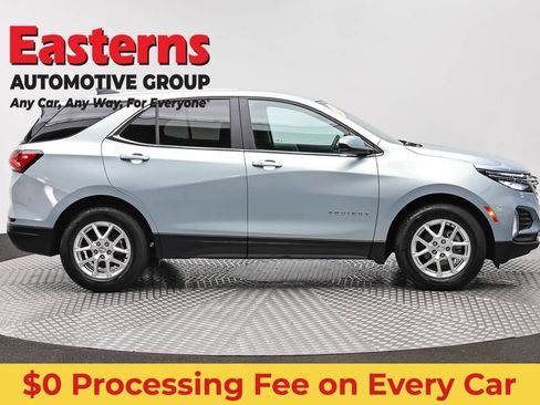Used 2022 Chevrolet Equinox LT FWD image 4