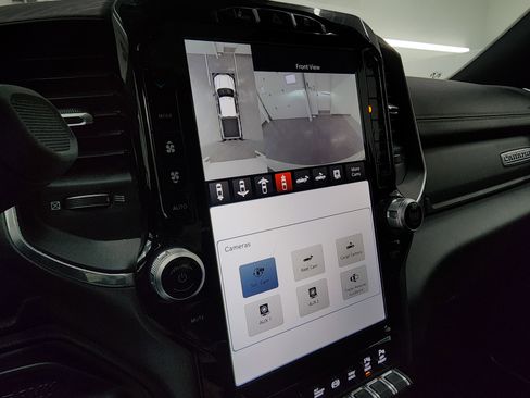 Used 2024 RAM 2500 Laramie w/ Night Edition image 20