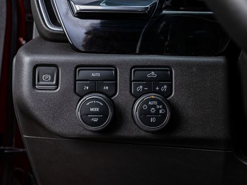 Used 2022 Chevrolet Silverado 1500 RST image 19