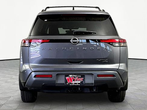 New 2026 Nissan Pathfinder Platinum AWD/4WD image 9